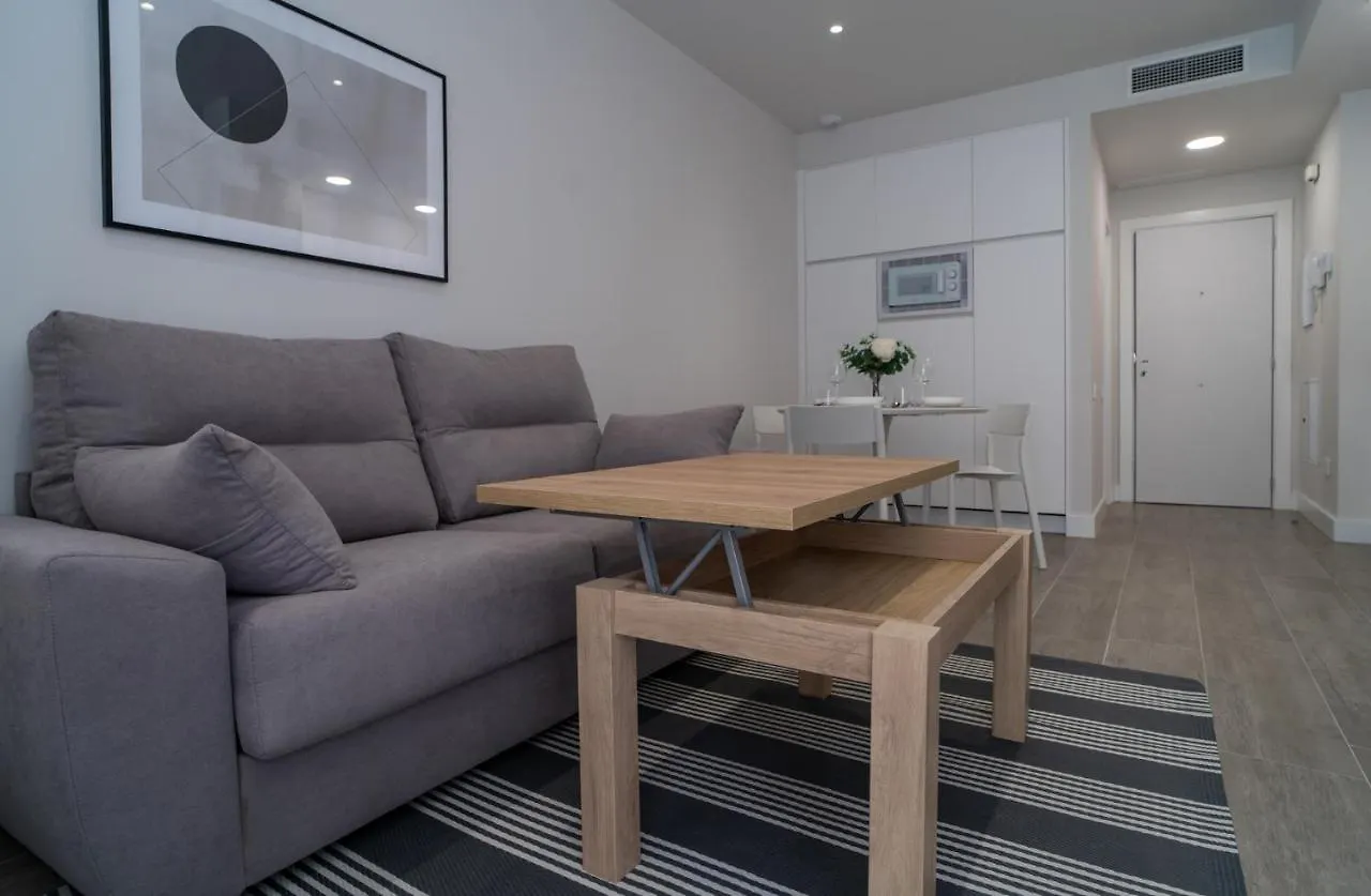 Aac Malaga - Apartamento Luminoso Y Nuevo, A 1,3Km Del Centro De Malaga contacts